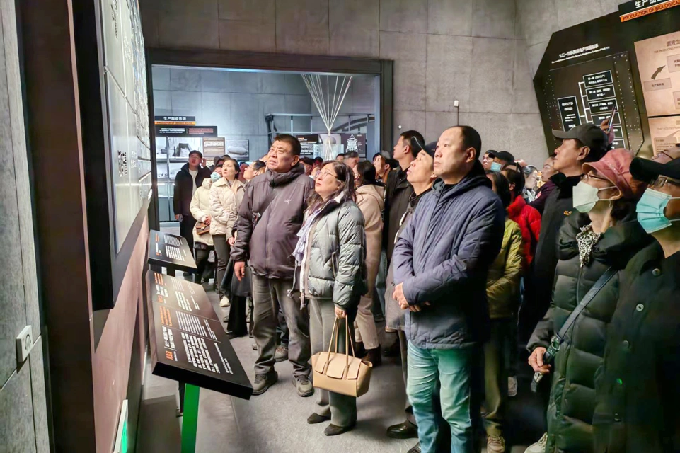 緬懷先烈志 清明祭英魂&mdash;&mdash;哈藥集團所屬各企業(yè)黨組織開展清明節(jié)主題系列活動